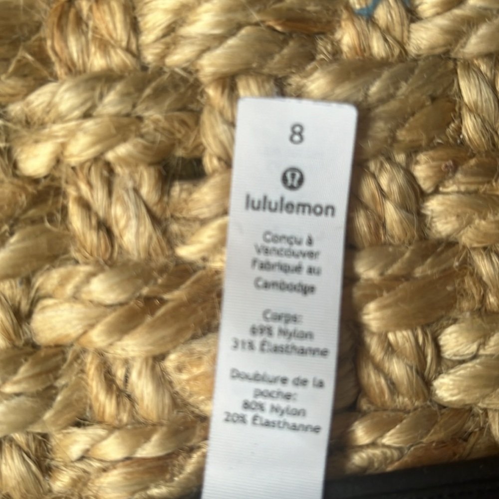 In Very Good Condition No Flaws Or Discoloration. - image 3